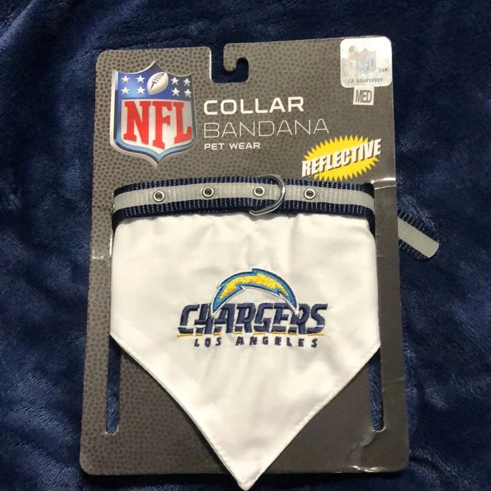 NFL Chargers Los Angeles Dog Collar Bandana Sz Med - Picture 1 of 4